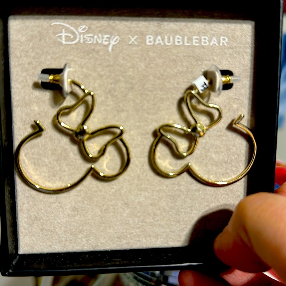Minnie Mouse Bauble Bar